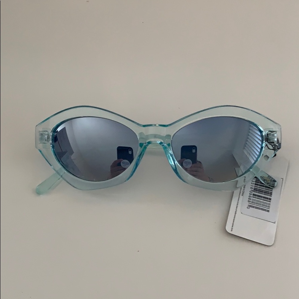 🆕 🆑SUNGLASSES - Picture 7 of 8